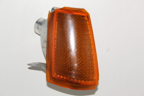 SEÑALERO PEUGEOT 205 DERECHO 1983 al 1998 SR137
