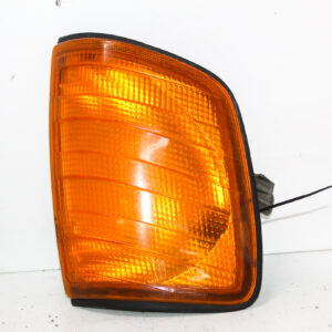 SEÑALERO MERCEDES BENZ W123 DERECHO 1984 al 1995 SR154