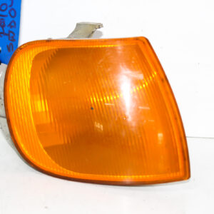 SEÑALERO VOLKSWAGEN POLO DERECHO 1994 al 1996 SR201
