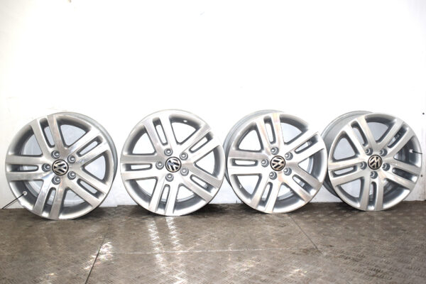 LLANTAS USADAS VOLKSWAGEN GOLF LV 16 6 1/2 50 5X112 1997 AL 2005