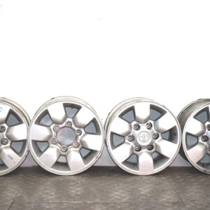 LLANTAS USADAS TOYOTA HILUX 15 7 30 6.X139 2004 AL 2009