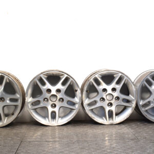 LLANTAS USADAS JEEP GRAND CHEROKEE 16 7 50.8 5X139.7 1999 AL 2004