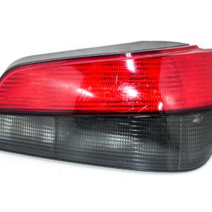 FAROL TRASERO DERECHO CON PORTA LAMPARA PEUGEOT 306 3.4 Y 5 1997 al 2001 (con detalle) FAT 071