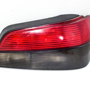 FAROL TRASERO DERECHO CON PORTA LAMPARA PEUGEOT 306 3.4 Y 5 1997 al 2001 FAT 072