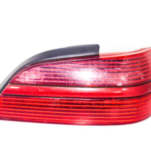 FAROL TRASERO DERECHO CON PORTA LAMPARA PEUGEOT 406 1997 al 2003 FAT 096