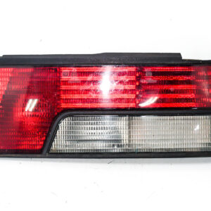 FAROL TRASERO DERECHO CON PORTA LAMPARA PEUGEOT 405 1989 al 1995 (con detalle) FAT 100