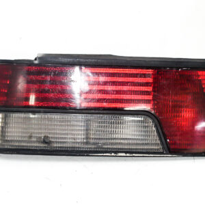 FAROL TRASERO IZQUIERDO CON PORTA LAMPARA PEUGEOT 405 1989 al 1995 (con detalle) FAT 103