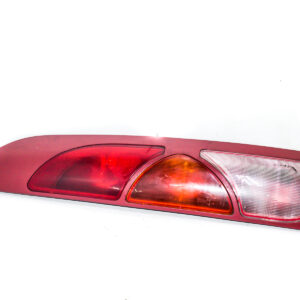 FAROL TRASERO DERECHO CON PORTA LAMPARA RENAULT KANGOO I 1997 al 2005 (con detalle) FAT 119