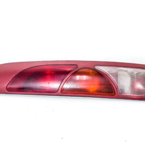 FAROL TRASERO DERECHO CON PORTA LAMPARA RENAULT KANGOO I 1997 al 2005 FAT 121
