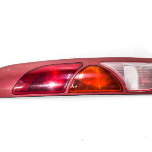 FAROL TRASERO DERECHO SIN PORTA LAMPARA RENAULT KANGOO I 1997 al 2005 (con detalle) FAT 124