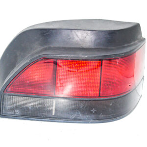 FAROL TRASERO DERECHO CON PORTA LAMPARA RENAULT CLIO I 1991 al 1999 (con detalle) FAT 140