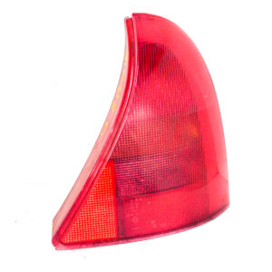 FAROL TRASERO DERECHO CON PORTA LAMPARA RENAULT CLIO I 1998 al 2002 FAT 141