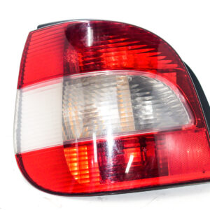 FAROL TRASERO IZQUIERDO CON PORTA LAMPARA RENAULT SCENIC 1999 al 2003 FAT 162