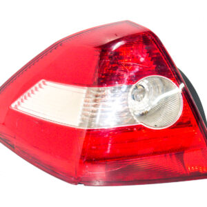 FAROL TRASERO DERECHO CON PORTA LAMPARA RENAULT MEGANE III 2003 al 2007 (con detalle) FAT 164