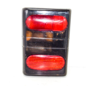 FAROL TRASERO IZQUIERDO CON PORTA LAMPARA RENAULT TRAFIC 1995 al 2002 FAT 200