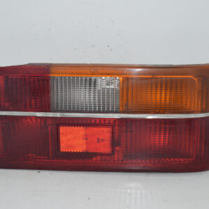 FAROL TRASERO DERECHO CON PORTA LAMPARA RENAULT 18 1997 al 2008 (con detalle) FAT 257