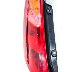 FAROL TRASERO IZQUIERDO CON PORTA LAMPARA FIAT GRAND PUNTO 2005 al 2009 FAT 281