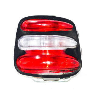 FAROL TRASERO DERECHO CON PORTA LAMPARA FIAT BRAVA 1995 al 2001 (con detalle) FAT 284