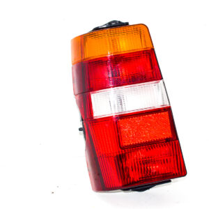 FAROL TRASERO IZQUIERDO CON PORTA LAMPARA FIAT FIORINO 1999 al 2000 (con detalle) FAT 306