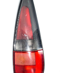 FAROL TRASERO DERECHO CON PORTA LAMPARA RENAULT LAGUNA FAM 1995 al 1998 FAT 313
