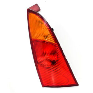 FAROL TRASERO DERECHO CON PORTA LAMPARA FORD FOCUS MK1 1998 al 2004 FAT 333