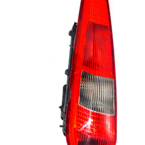 FAROL TRASERO IZQUIERDO CON PORTA LAMPARA FORD FIESTA 2001 al 2007 (con detalle) FAT 342