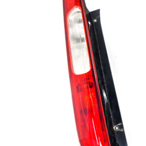 FAROL TRASERO IZQUIERDO CON PORTA LAMPARA FORD FOCUS SEDAN II 2003 al 2008 FAT 343