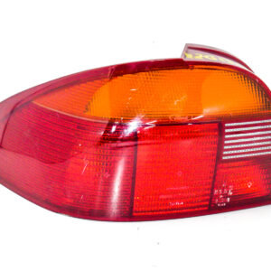 FAROL TRASERO IZQUIERDO CON PORTA LAMPARA FORD MONDEO FAM 1993 al 1996 FAT 349