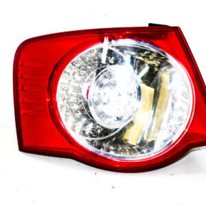 FAROL TRASERO IZQUIERDO CON PORTA LAMPARA VOLKSWAGEN JETTA II 2005 al 2009 (con detalle) FAT 358