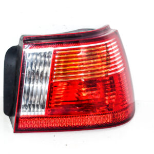 FAROL TRASERO DERECHO CON PORTA LAMPARA SEAT IBIZA 1999 al 2002 FAT 369