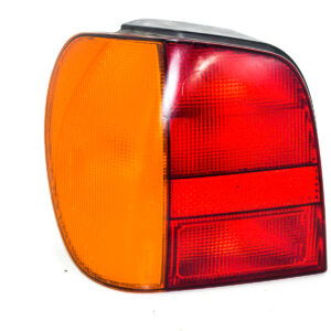 FAROL TRASERO IZQUIERDO CON PORTA LAMPARA VOLKSWAGEN POLO GN1 1999 al 2000 FAT 384