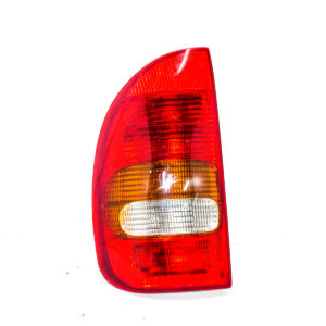 FAROL TRASERO IZQUIERDO CON PORTA LAMPARA CHEVROLET CORSA B 1993 al 1999 FAT 392