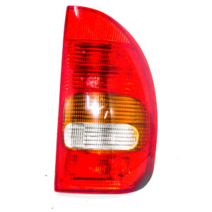 FAROL TRASERO IZQUIERDO CON PORTA LAMPARA CHEVROLET CORSA B 1993 al 1999 FAT 393