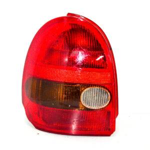 FAROL TRASERO IZQUIERDO SIN PORTA LAMPARA CHEVROLET CORSA B 1993 al 1999 (con detalle) FAT 396