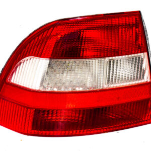 FAROL TRASERO IZQUIERDO CON PORTA LAMPARA CHEVROLET VECTRA B 1998 al 2007 FAT 425