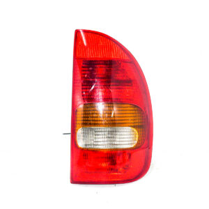 FAROL TRASERO DERECHO CON PORTA LAMPARA CHEVROLET CORSA B 1993 al 2000 FAT 431