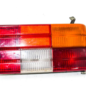 FAROL TRASERO DERECHO CON PORTA LAMPARA CHEVROLET MONZA 1980 al 1988 FAT 441