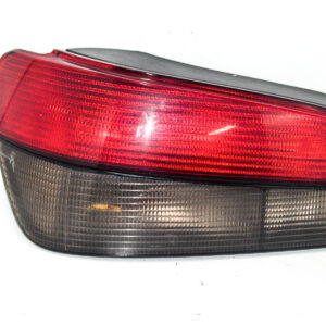 FAROL TRASERO IZQUIERDO CON PORTA LAMPARA PEUGEOT 306 1997 al 1999 FAT 447
