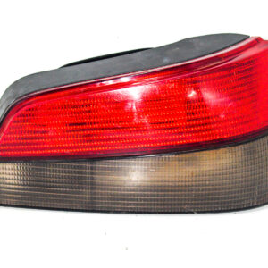 FAROL TRASERO DERECHO CON PORTA LAMPARA PEUGEOT 306 1997 al 1999 FAT 461