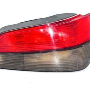 FAROL TRASERO DERECHO CON PORTA LAMPARA PEUGEOT 306 1997 al 1999 FAT 463