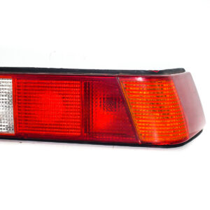 FAROL TRASERO DERECHO CON PORTA LAMPARA ALFA ROMEO 33 1990 al 1994 FAT 468