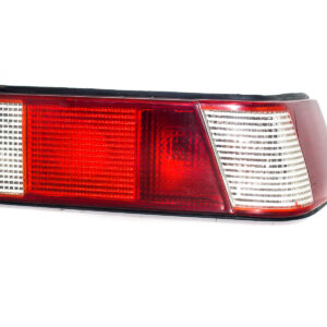 FAROL TRASERO DERECHO CON PORTA LAMPARA ALFA ROMEO 33 1990 al 1994 FAT 469