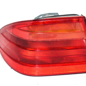 FAROL TRASERO IZQUIERDO CON PORTA LAMPARA MERCEDES BENZ W210 1996 FAT 507