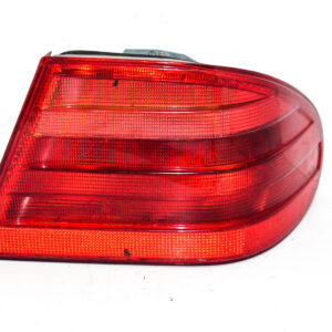 FAROL TRASERO DERECHO CON PORTA LAMPARA MERCEDES BENZ W210 1996 FAT 508