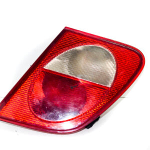 FAROL TRASERO DERECHO CON PORTA LAMPARA MERCEDES BENZ W210 1995 al 2003 FAT 524