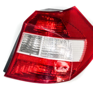 FAROL TRASERO DERECHO CON PORTA LAMPARA BMW E87 2003 al 2011 (con detalle) FAT 527