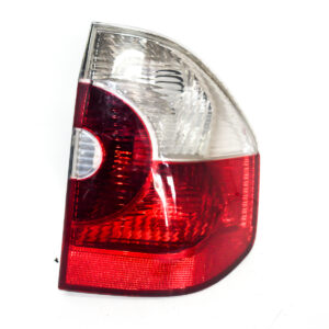FAROL TRASERO DERECHO CON PORTA LAMPARA BMW X3 1988 al 1996 FAT 539
