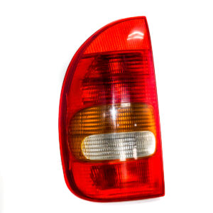 FAROL TRASERO IZQUIERDO CON PORTA LAMPARA CHEVROLET CORSA 1993 al 2000 (con detalle) FAT 552