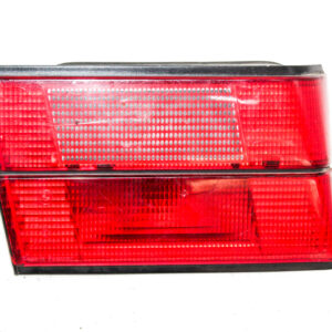 FAROL TRASERO IZQUIERDO CON PORTA LAMPARA BMW E34 1989 al 1995 FAT 584