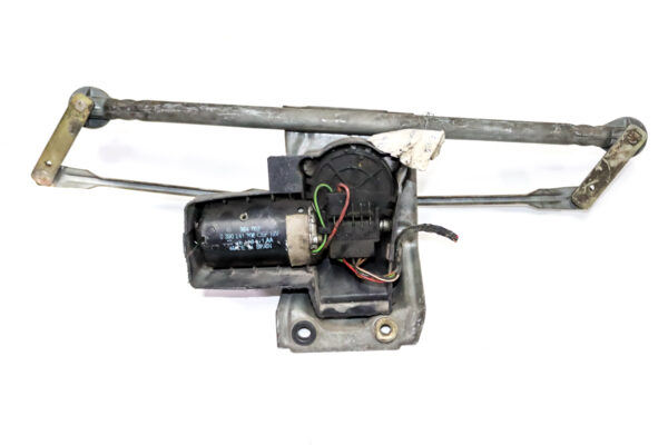 MAQUINA LIMPIA PARABRISA FORD FIESTA 1991 ML394